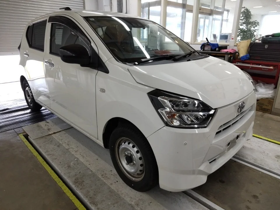 Toyota Pixis Epoch LA350A 2019